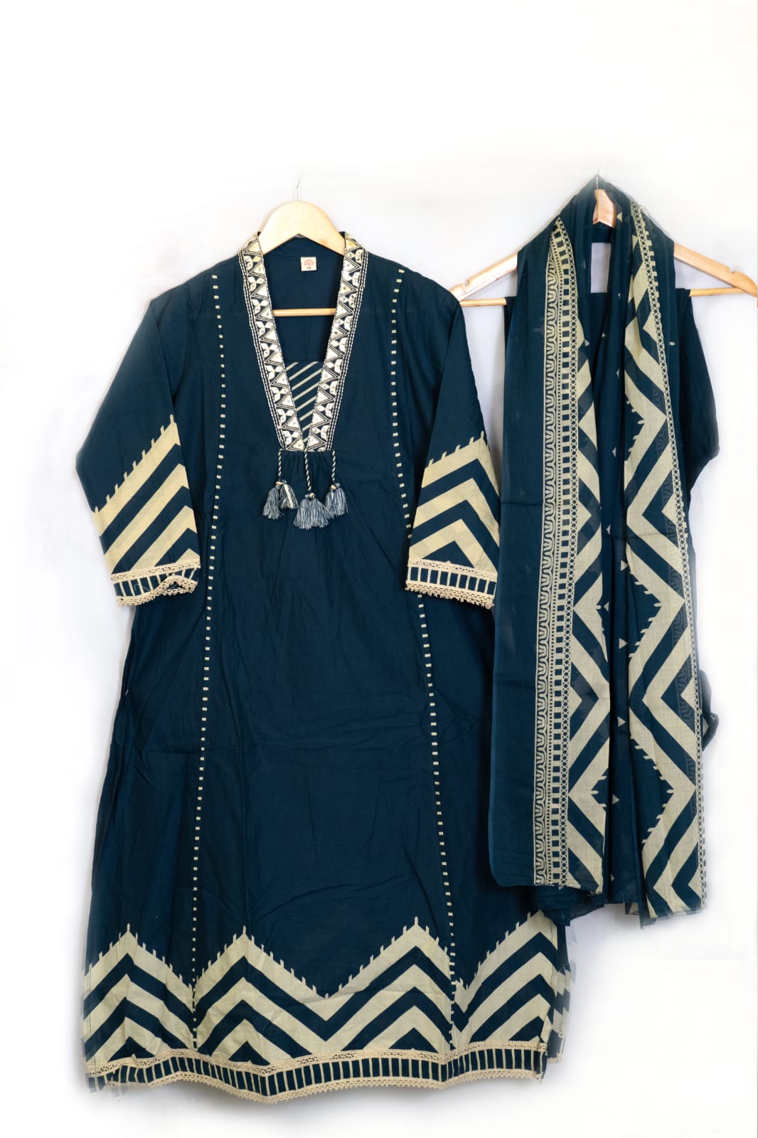 Teal Blue Chevron Print Kurta Set with Tassel Detail